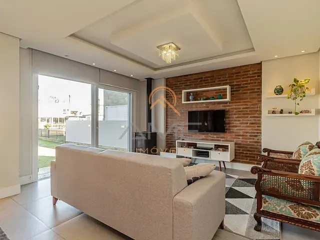 Casa 3 quartos e 1 banheiro, à venda, no bairro Laranjal em Pelotas