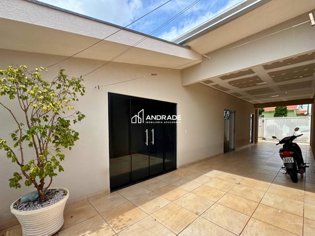 Casa com 275m² 3 quartos e 1 banheiro, à venda, no bairro Residencial Interlagos em Apucarana