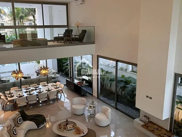 Casa com 1000m² 7 quartos e 7 banheiros, à venda, no bairro Jardim Acapulco em Guarujá