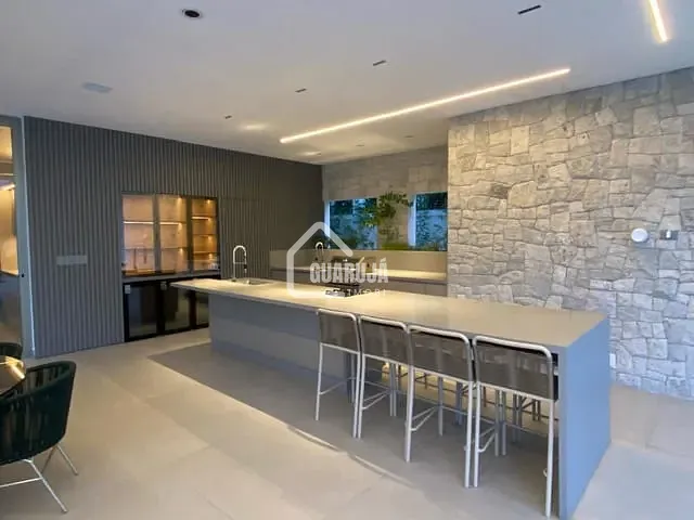 Casa com 1000m² 7 quartos e 7 banheiros, à venda, no bairro Jardim Acapulco em Guarujá