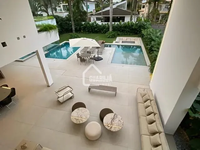 Casa com 1000m² 7 quartos e 7 banheiros, à venda, no bairro Jardim Acapulco em Guarujá