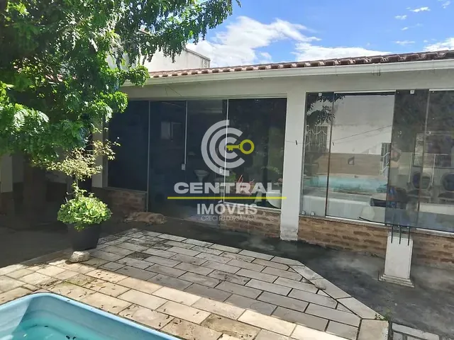 Casa 3 quartos e 2 banheiros, à venda ou para alugar, no bairro Nancilândia em Itaboraí