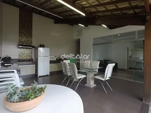 Casa com 452m² 4 quartos e 5 banheiros, à venda, no bairro Venda Nova em Belo Horizonte