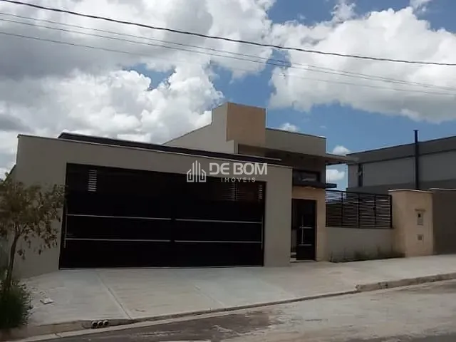 Casa com 450m² 4 quartos e 4 banheiros, à venda, no bairro Santa Ângela em Poços de Caldas