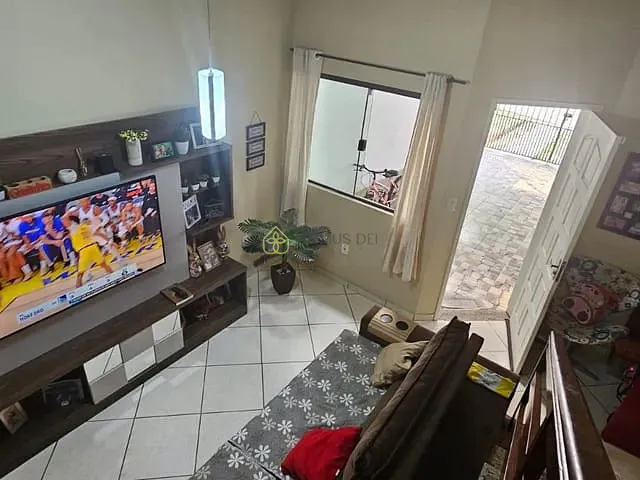 Casa com 375m² 3 quartos e 3 banheiros, à venda, no bairro Jardim Itatiaia em Itatiaia