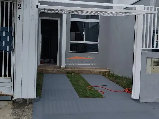 Casa 2 quartos e 1 banheiro, à venda, no bairro Jardim Santa Marta em Sorocaba