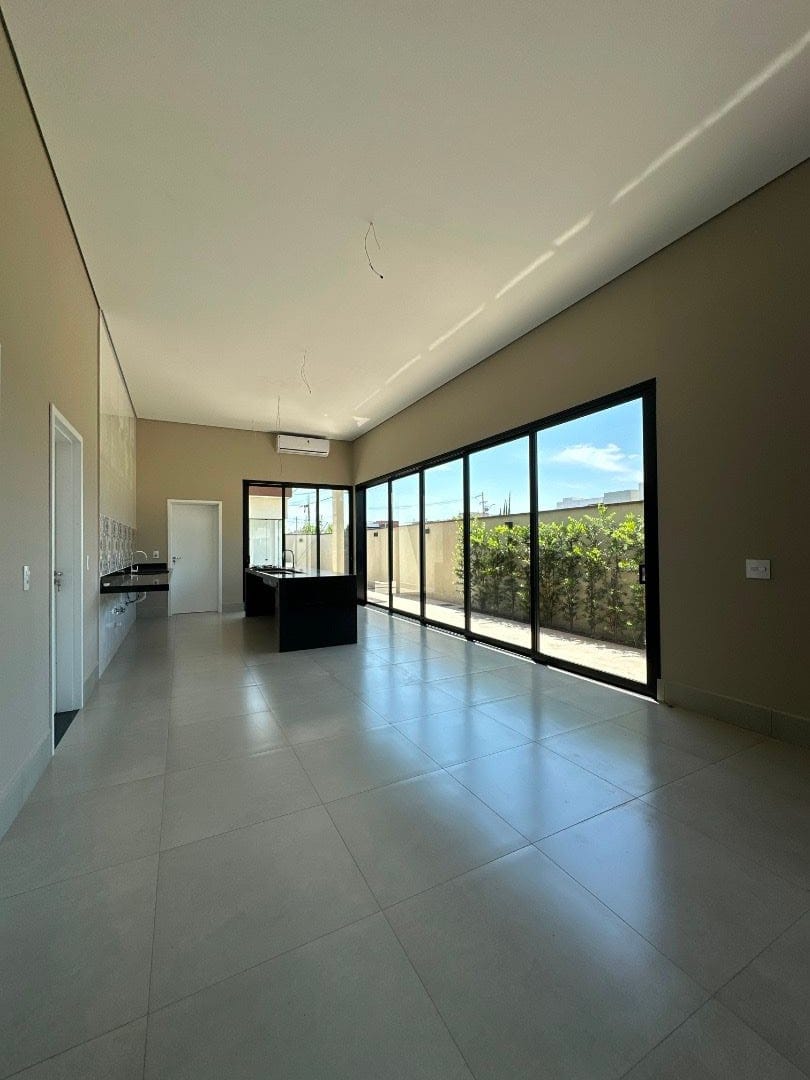 Casa, 3 quartos, 195 m² - Foto 2