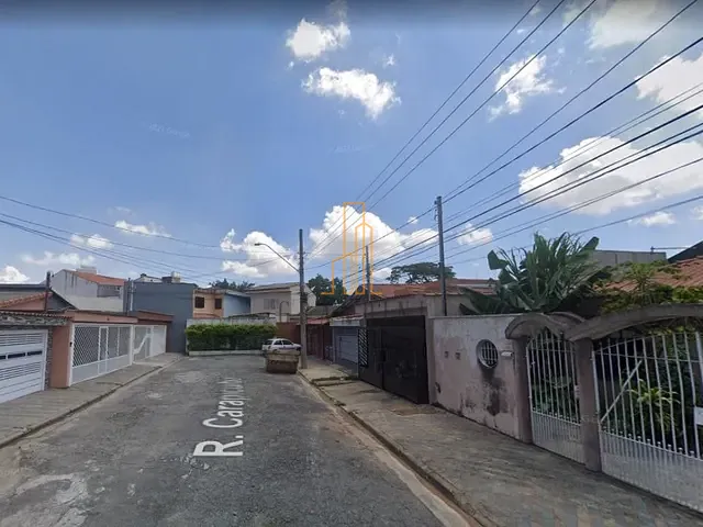 Casa com 300m² 3 quartos e 3 banheiros, à venda, no bairro Vila Scarpelli em Santo André