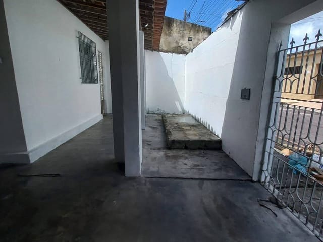Casa 2 quartos e 1 banheiro, para alugar, no bairro Eduardo Gomes em São Cristóvão