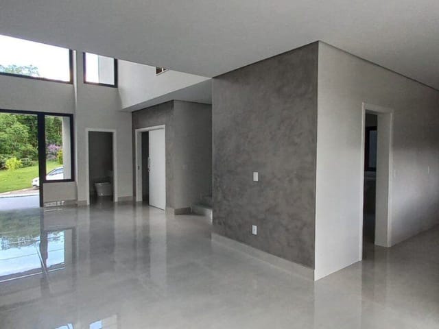 Casa com 480m² 3 quartos e 5 banheiros, à venda, no bairro Ipiranga em Louveira