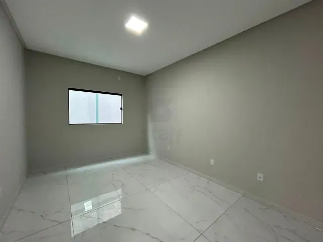 Casa 3 quartos e 1 banheiro, à venda, no bairro Clériston Andrade em Paulo Afonso