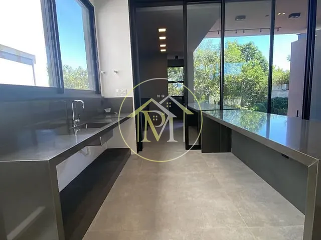 Casa com 571m² 4 quartos e 6 banheiros, à venda, no bairro Tamboré em Santana de Parnaíba