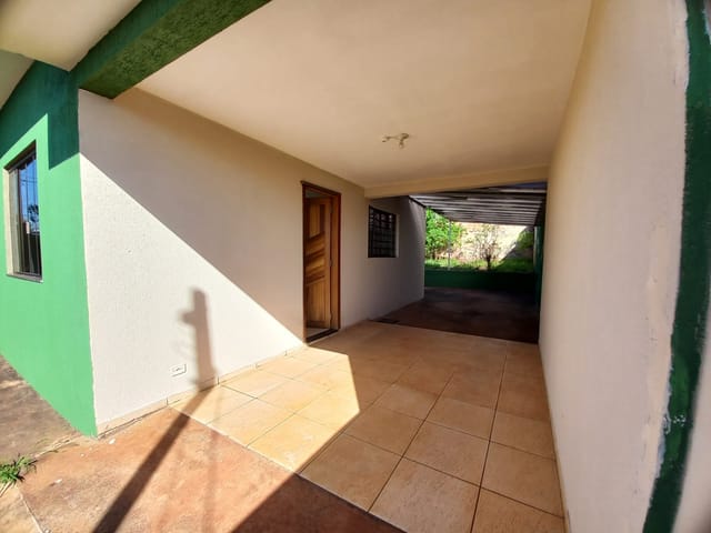 Foto do Casa - ALUGUE SEM FIADOR! CASA SEMI MOBILIADA NO JD FIGUEIRA. IMÓVEL DE 65m² EM TERRENO DE 241m² Á 7 MINUTOS DE CARRO DO CENTRO. | J. Mareze Imóveis Ltda