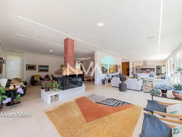 Casa com 2496m² 6 quartos e 5 banheiros, à venda, no bairro Unidade de Vizinhanças Quintas Morro do Chapéu em Nova Lima