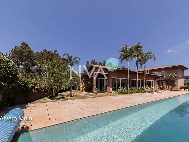 Casa com 2496m² 6 quartos e 5 banheiros, à venda, no bairro Unidade de Vizinhanças Quintas Morro do Chapéu em Nova Lima