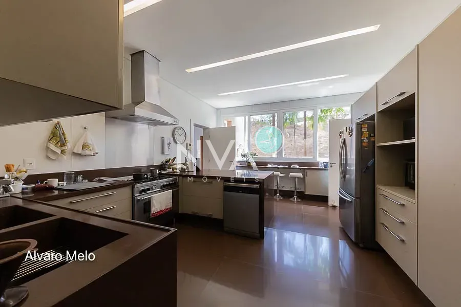 Casa, 6 quartos, 2496 m² - Foto 9
