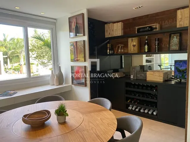 Casa com 2450m² 5 quartos e 8 banheiros, à venda, no bairro Condomínio Jardim das Palmeiras em Bragança Paulista