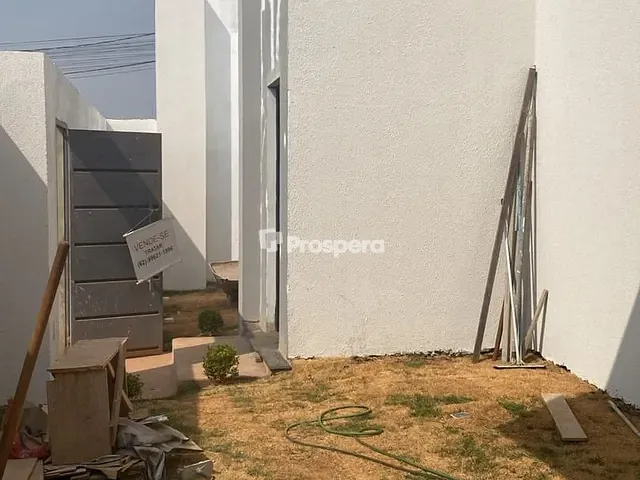 Casa com 370m² 4 quartos e 3 banheiros, à venda, no bairro Residencial Cerejeiras em Anápolis
