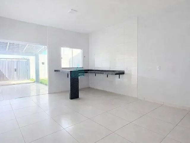 Casa 2 quartos e 1 banheiro, à venda, no bairro Residencial Parque dos Buritis em Catalão