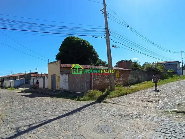 Casa com 588m², à venda, no bairro Nossa Senhora das Graças em Teresina
