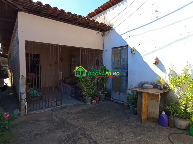Casa com 588m², à venda, no bairro Nossa Senhora das Graças em Teresina