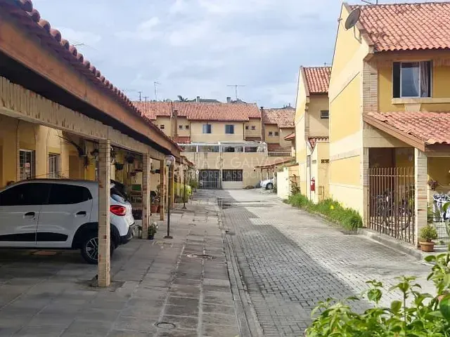 Casa com 78m² 3 quartos e 3 banheiros, à venda, no bairro Uberaba em Curitiba