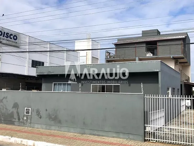 Casa com 450m² 7 quartos e 5 banheiros, à venda, no bairro Salseiros em Itajaí