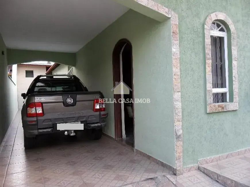 Casa à venda com 3 quartos, 230m² - Foto 3