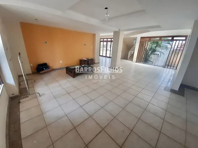 Casa com 1350m² 7 quartos e 8 banheiros, à venda, no bairro Atalaia em Aracaju