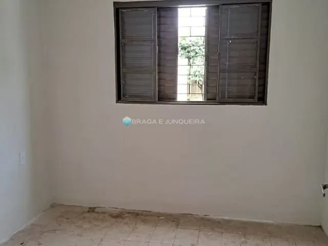 Casa com 180m² 3 quartos e 2 banheiros, à venda, no bairro Vila Ercília em São José do Rio Preto