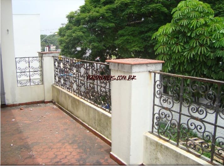 Casa à venda e aluguel com 4 quartos, 494m² - Foto 2