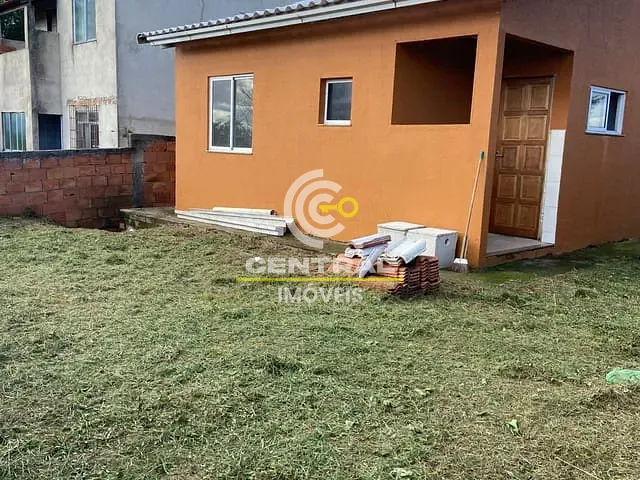 Casa 2 quartos e 2 banheiros, à venda, no bairro Caluge em Itaboraí