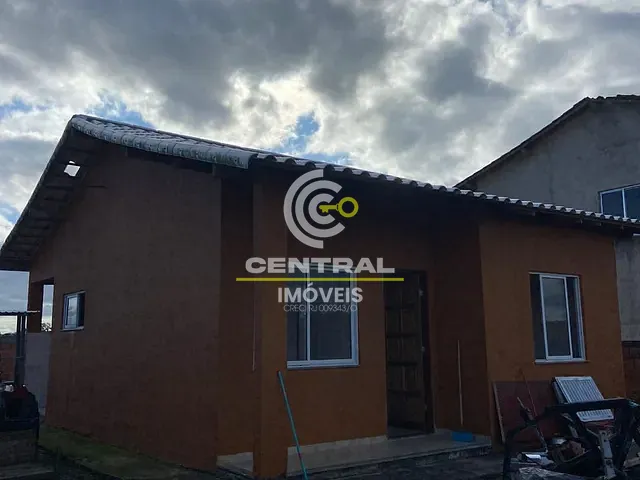 Casa 2 quartos e 2 banheiros, à venda, no bairro Caluge em Itaboraí