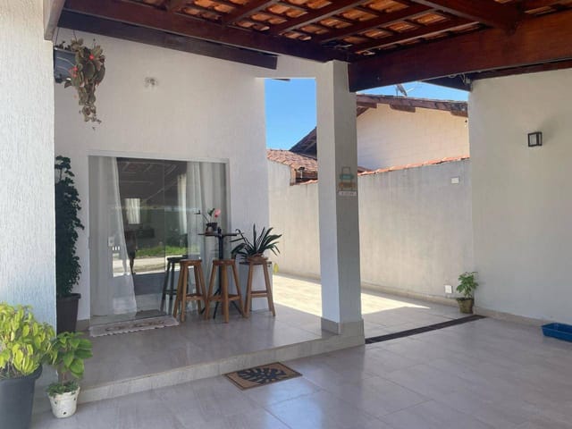 Casa 4 quartos e 2 banheiros, à venda, no bairro Vista Linda em Bertioga
