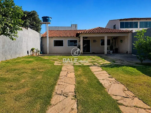 Casa 3 quartos e 3 banheiros, à venda, no bairro Setor Habitacional Arniqueira (Águas Claras) em Brasília