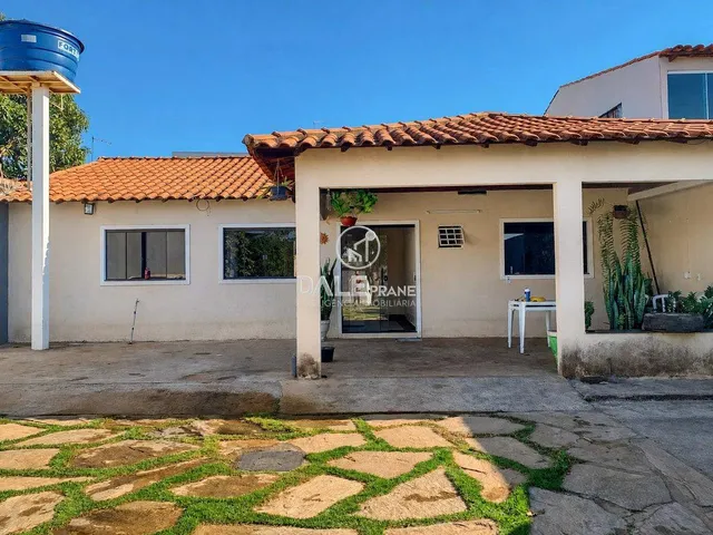 Casa 3 quartos e 3 banheiros, à venda, no bairro Setor Habitacional Arniqueira (Águas Claras) em Brasília
