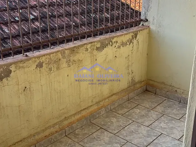 Casa 3 quartos e 1 banheiro, para alugar, no bairro CENTRO em Cambará