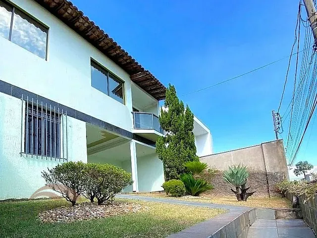 Casa com 300m² 3 quartos e 4 banheiros, à venda, no bairro Das Águas em Ipatinga