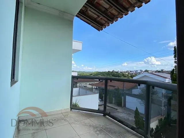 Casa com 300m² 3 quartos e 4 banheiros, à venda, no bairro Das Águas em Ipatinga