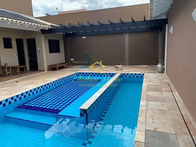 Casa com 360m² 3 quartos e 4 banheiros, à venda, no bairro Coliseu em Londrina