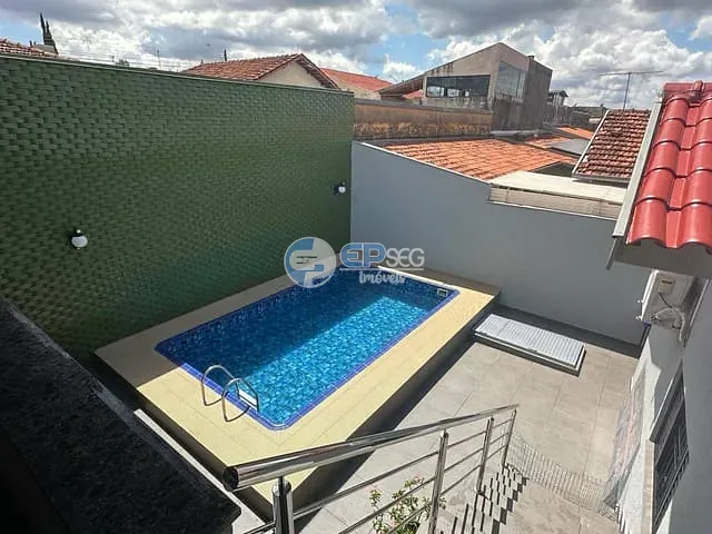 Casa com 300m² 3 quartos e 3 banheiros, à venda, no bairro Santa Mônica em Londrina