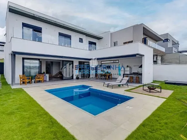 Casa com 506m² 4 quartos e 5 banheiros, à venda ou para alugar, no bairro Condomínio Residencial Alphaville em São José dos Campos