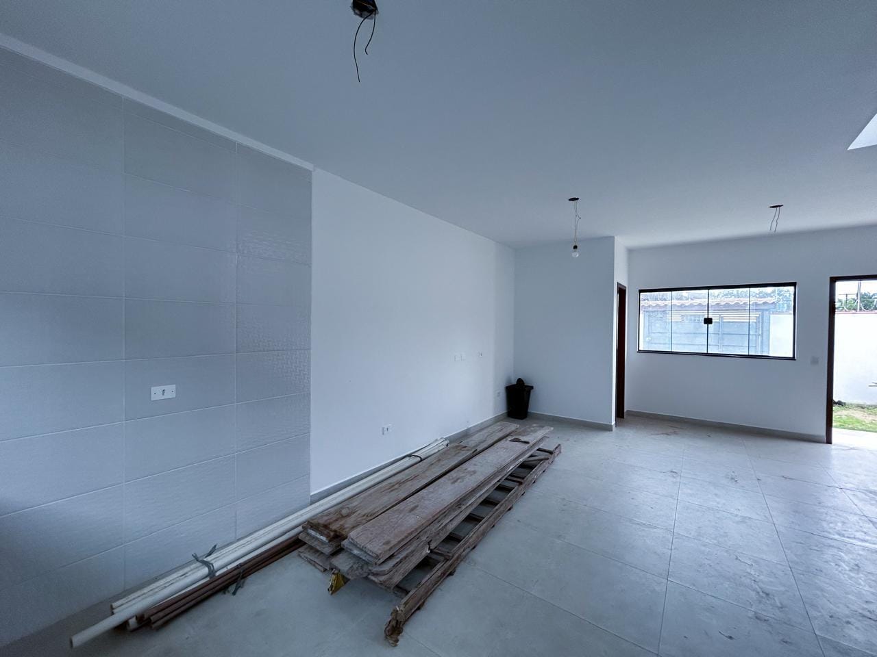 Casa à venda com 2 quartos, 84m² - Foto 2