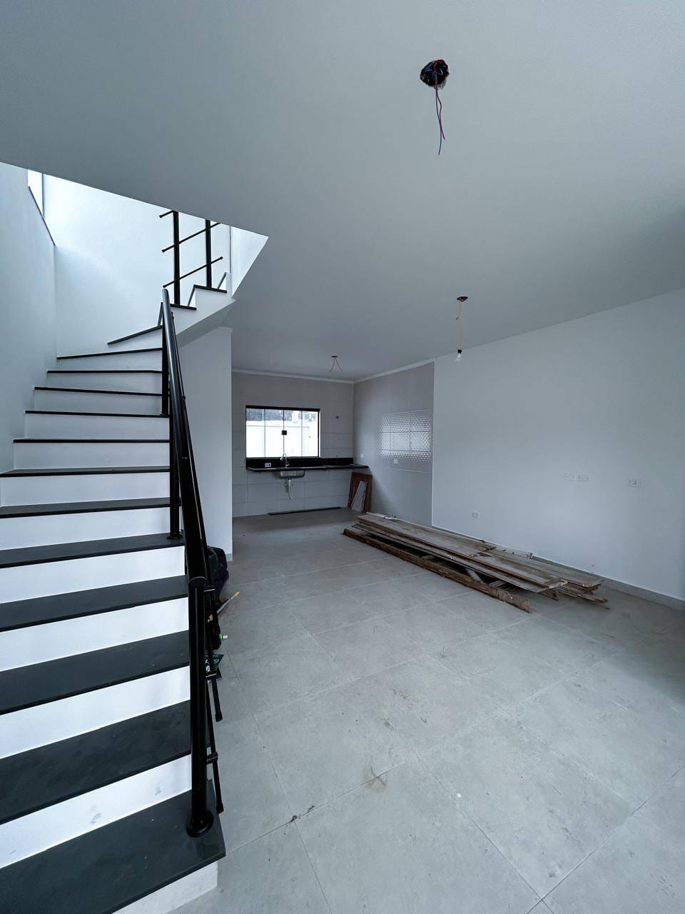 Casa à venda com 2 quartos, 84m² - Foto 3