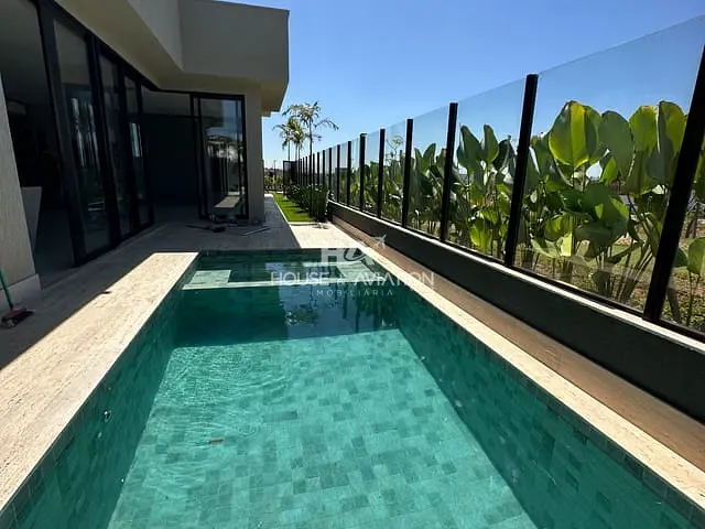 Casa com 545m² 4 quartos e 6 banheiros, à venda, no bairro Jardins Itália em Goiânia