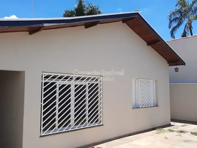 Casa com 254m² 2 quartos e 2 banheiros, à venda, no bairro Jardim São João em Jaguariúna