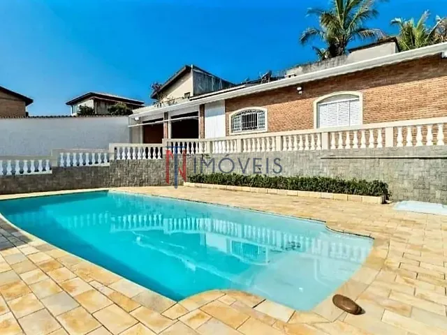 Casa com 800m² 2 quartos e 2 banheiros, à venda, no bairro Vale do Atibaia I em Piracaia