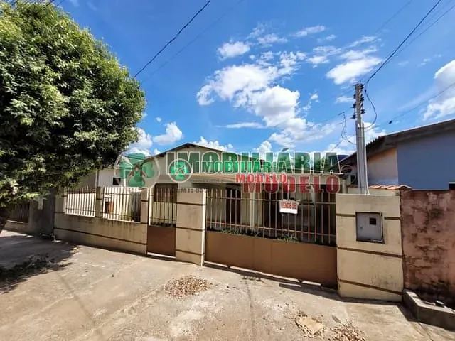 Casa 3 quartos e 1 banheiro, à venda, no bairro Jardim Topical em Canarana