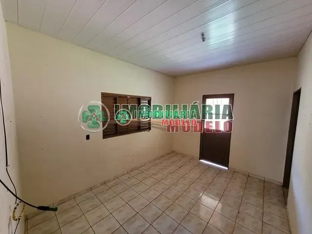 Casa 3 quartos e 1 banheiro, à venda, no bairro Jardim Topical em Canarana