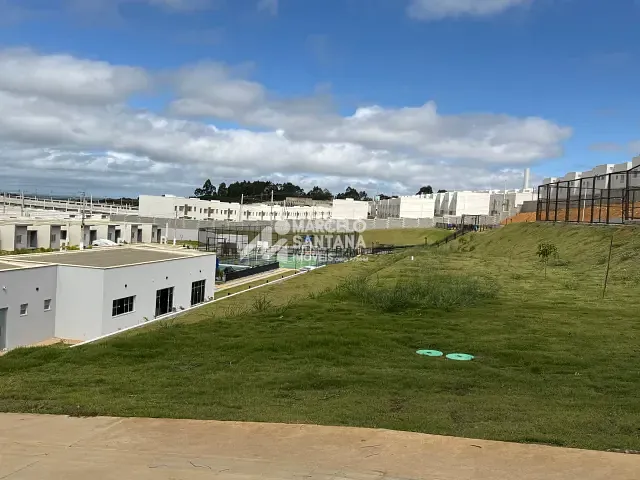 Casa 2 quartos e 2 banheiros, para alugar, no bairro Universidade em Vitória da Conquista
